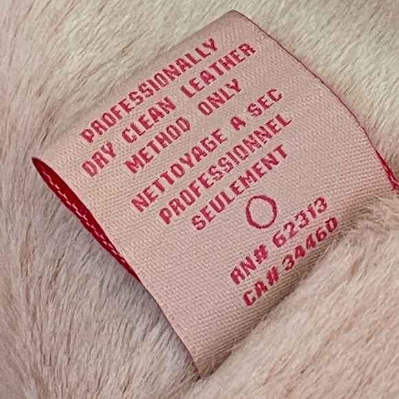 Pink Ugg Poncho - Picture 10 of 10